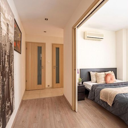 Exclusive Central Suite With Balcony By Prestige Homes Budapest Bagian luar foto