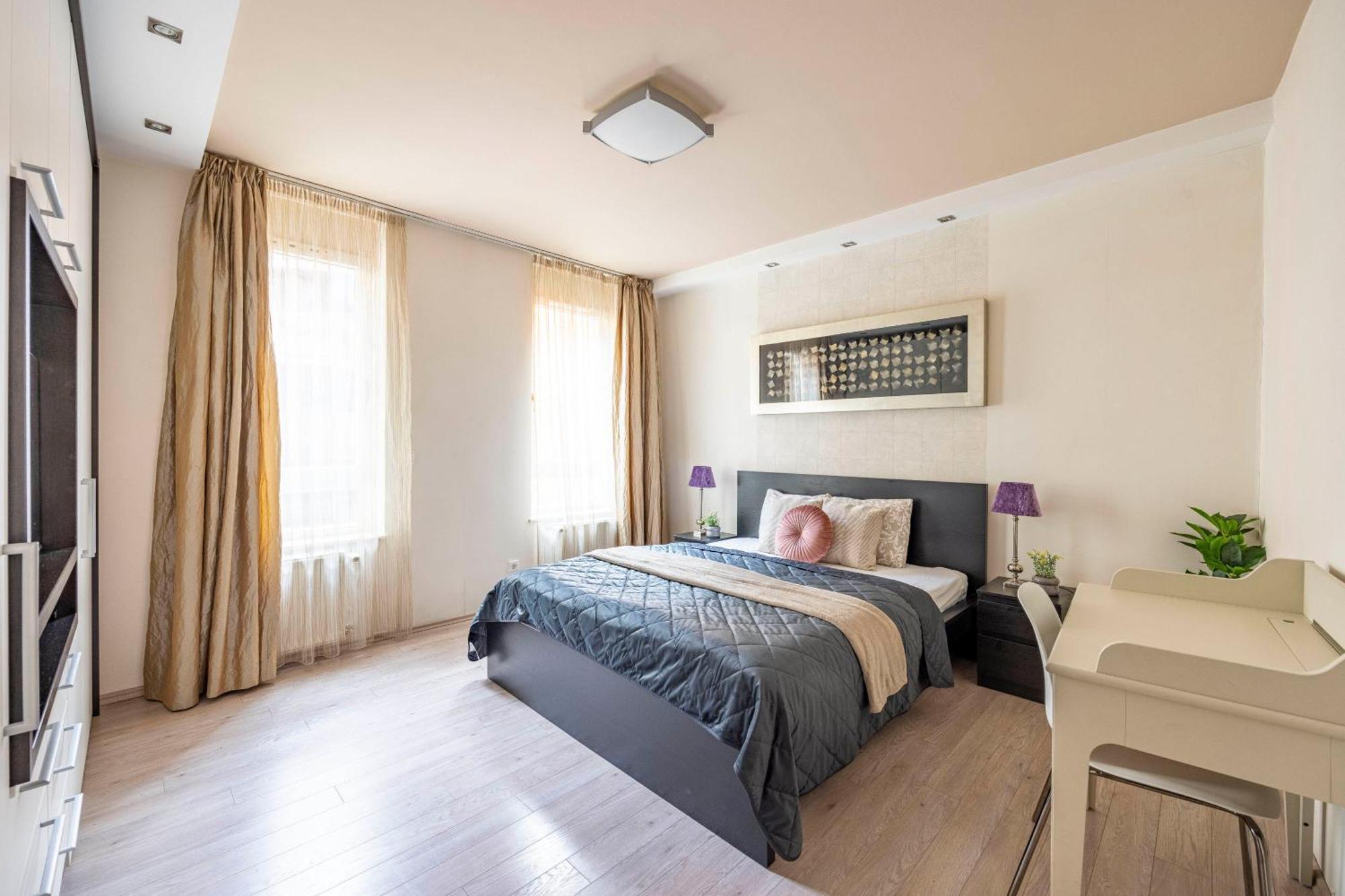 Exclusive Central Suite With Balcony By Prestige Homes Budapest Bagian luar foto